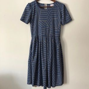 LuLaRoe Amelia dress (medium) Perfect condition!